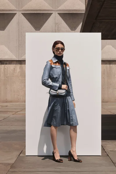 Look 3
